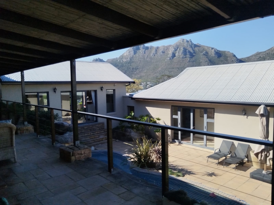To Let 4 Bedroom Property for Rent in Kenrock Country Estate Western Cape